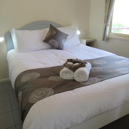 Cairns Crystal Cascades Holiday Park ภายนอก รูปภาพ