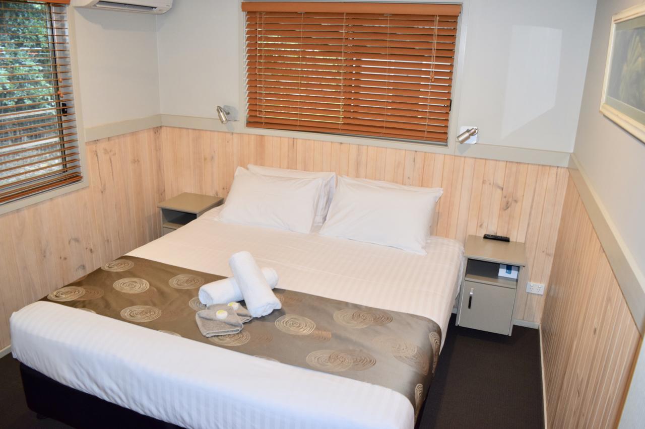 Cairns Crystal Cascades Holiday Park ภายนอก รูปภาพ