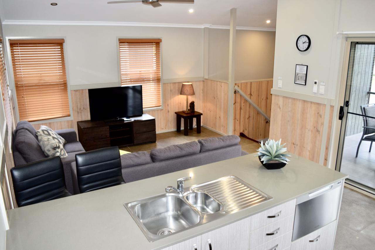 Cairns Crystal Cascades Holiday Park ภายนอก รูปภาพ